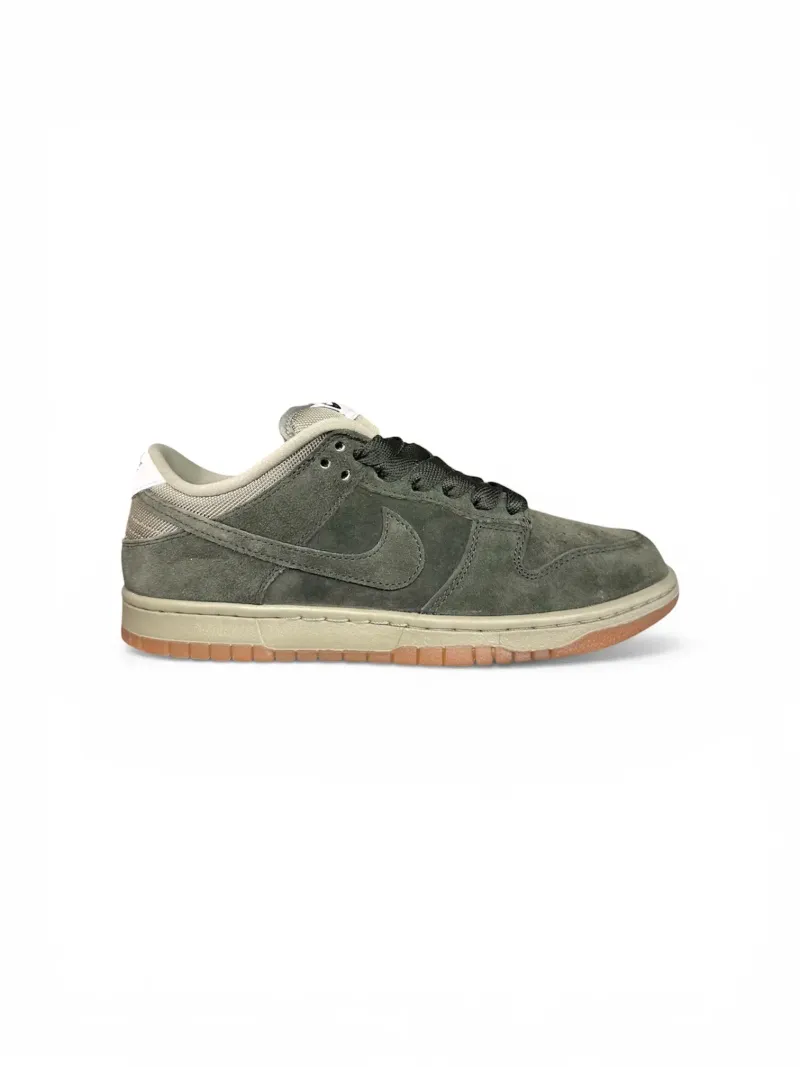 NIKE SB DUNK LOW PRO B